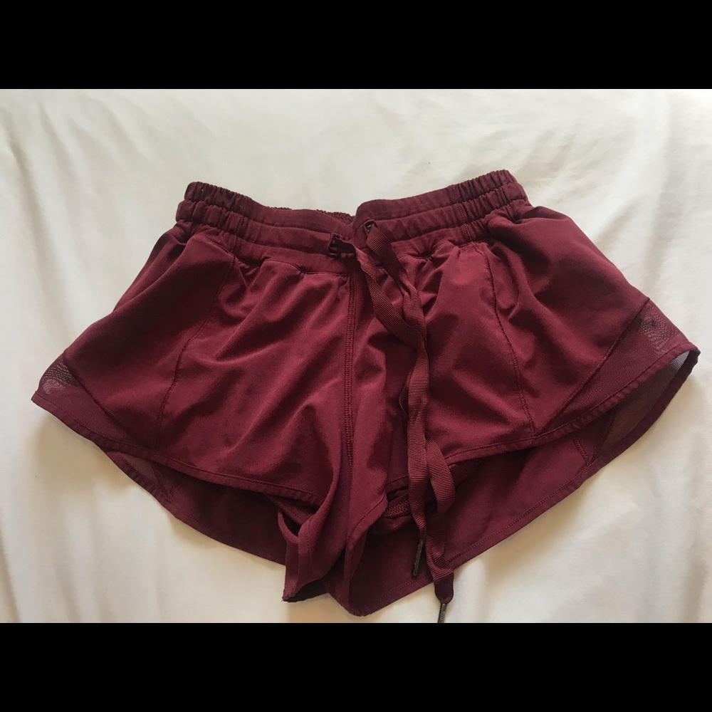 maroon hotty hot shorts